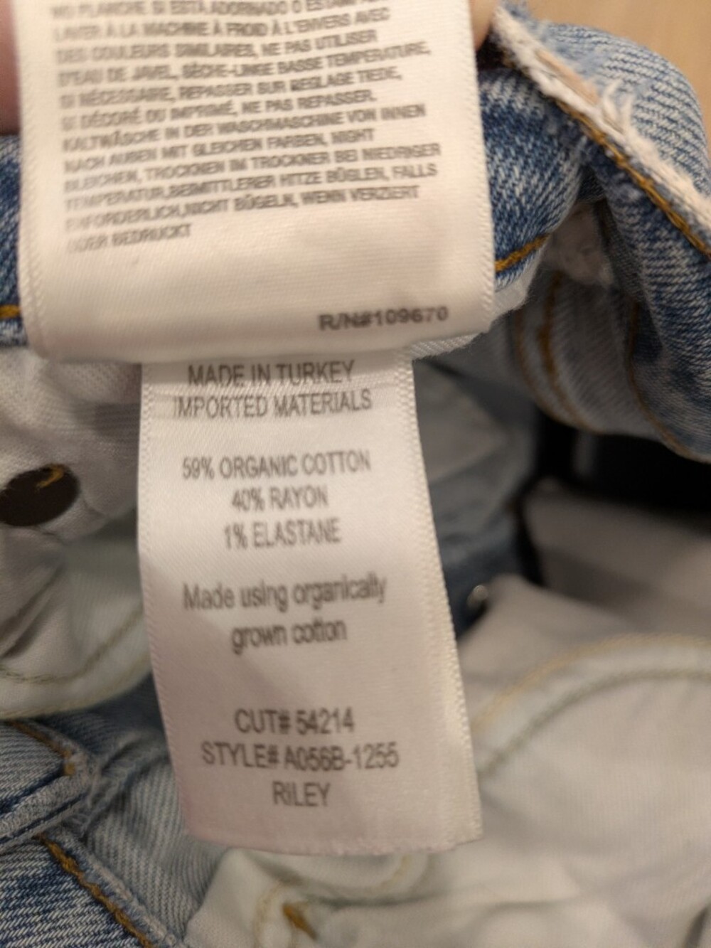 Agolde Ripped Knee Riley Jean Size 29 - Picture 8 of 10